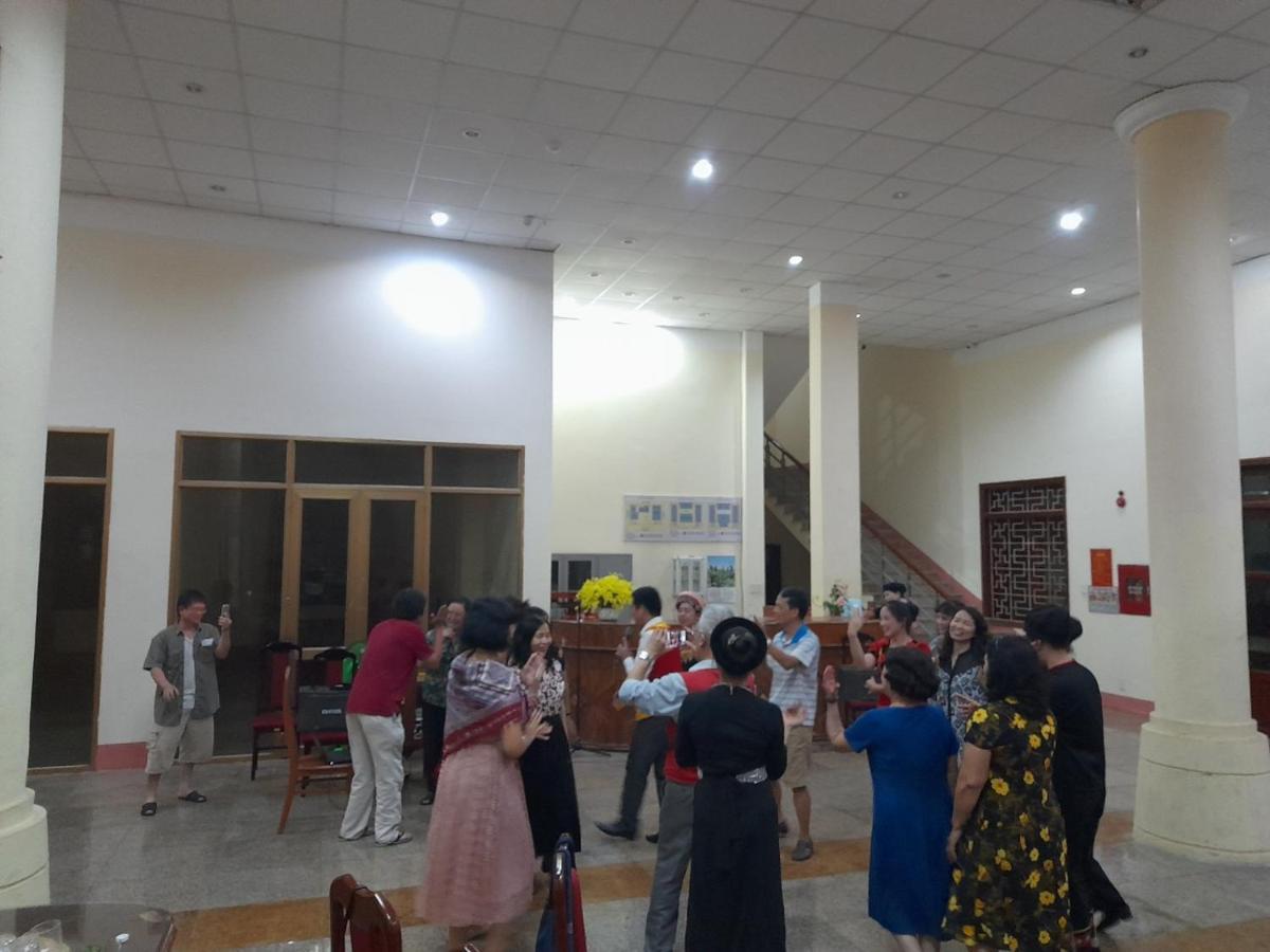 Khach San Vuon Quoc Gia Ba Be Hotel Bac Kan ภายนอก รูปภาพ