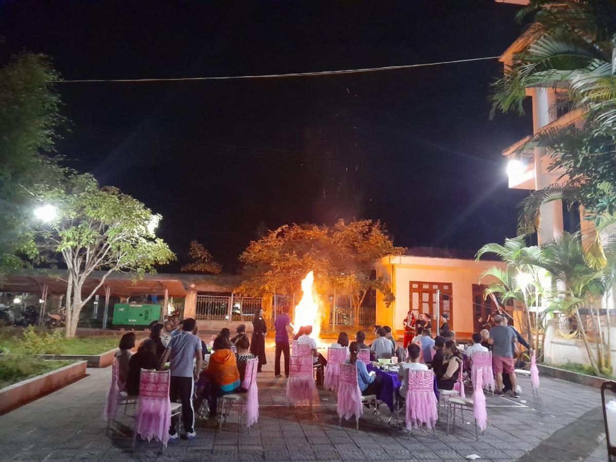 Khach San Vuon Quoc Gia Ba Be Hotel Bac Kan ภายนอก รูปภาพ